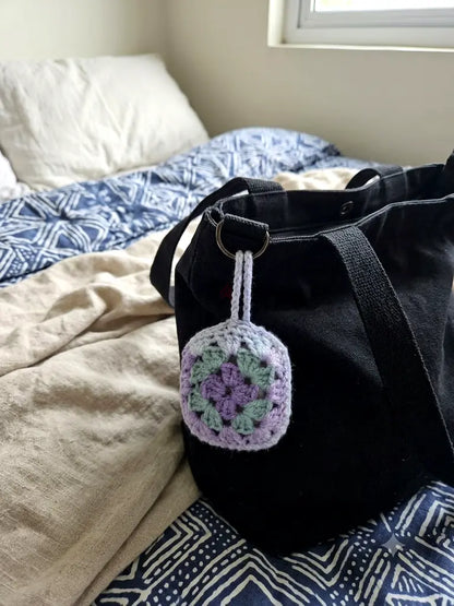 🌸 Hand-Crocheted Granny Square Earbuds Case – Style Meets Protection! 🌸