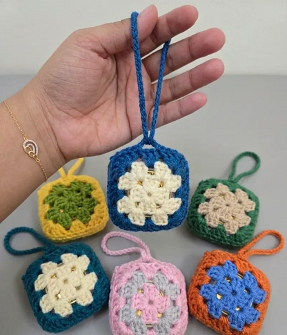 🌸 Hand-Crocheted Granny Square Earbuds Case – Style Meets Protection! 🌸