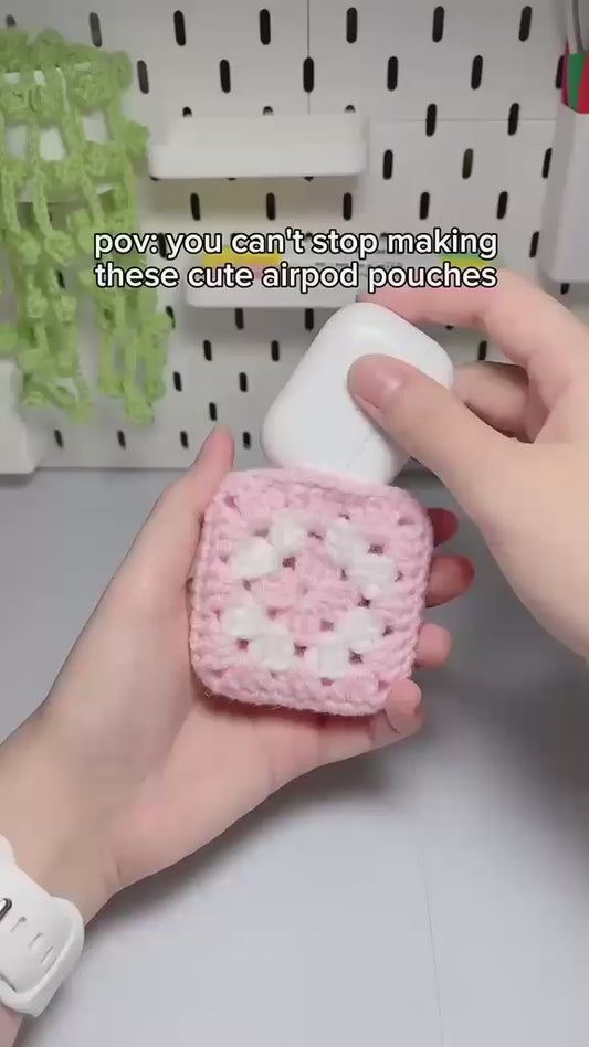 🌸 Hand-Crocheted Granny Square Earbuds Case – Style Meets Protection! 🌸